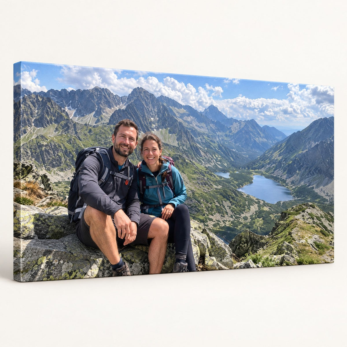 Tablou panoramic din fotografie cu munți pe pânză, șasiu din lemn de 2 cm, vedere laterală