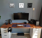 Modern tablou pe pânză cu motivul peisaj, flori, natură în alb-albastru nuanțe, atmosferă jucăușă, minimalism, execuție cu trei panouri, potrivit pentru sufragerie – produs