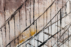 O vedere de aproape a picturii, evidențiind textura bogată și compoziția abstractă a Podului Brooklyn și a zgârie-norilor, Papilora.