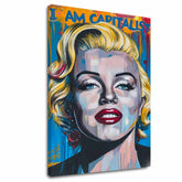 Modern tablou pe pânză cu motivul Marilyn Monroe - Kapitalistický šarm în auriu-roșu nuanțe, atmosferă îndrăzneață, glorie | Tablou Marilyn Monroe - Kapitalistický šarm – principală