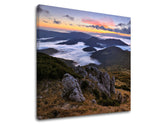 Clasic tablou pe pânză cu motivul SLOVACIA, munți, nori, cer, peisaj în alb-albastru nuanțe, atmosferă liniștită, natură, potrivit pentru birou de lucru – principală