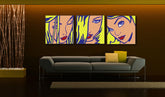 Pop art tablou pe pânză cu motivul LICHTENSTEIN în albastru-roșu nuanțe agățat în interiorul sufragerie, atmosferă jucăușă, frumusețe și iconografie – interior