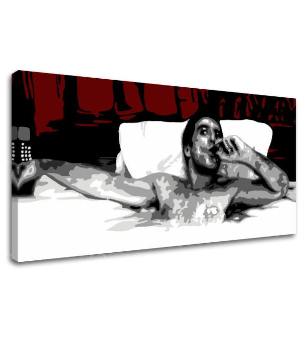 Pop art tablou pe pânză cu motivul Tony Montana s cigarou v bazéne în alb-roșu nuanțe, singurătate | Cel mai mare mafiáni na pânză Scarface - Tony Montana s cigarou v bazéne – produs, vedere 2