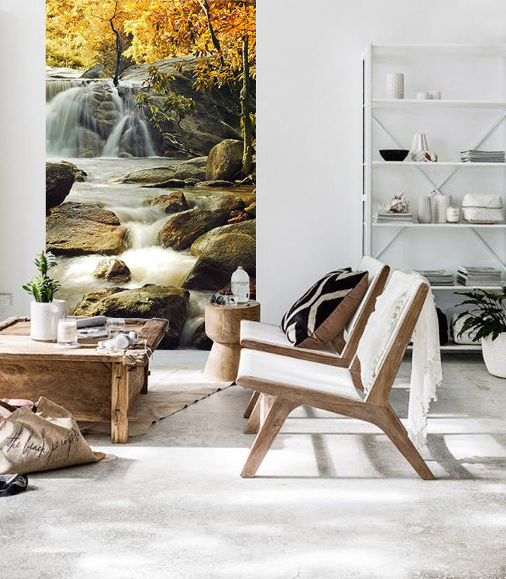 În stil scandinav tablou pe pânză cu motivul + lipici Gratuit, cascadă, copaci, peisaj, hartă în alb-maro nuanțe agățat în interiorul birou de lucru – interior