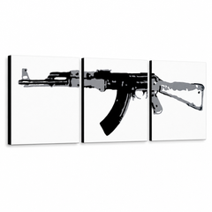 Tablou POP ART pictat manual Kalashnikov 3 părți ka – Vizualizare 3D a tabloului pictat manual pe fundal alb. Culori dominante: negru, gri, alb.