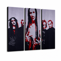 Tablou POP ART pictat manual Marilyn Manson 3 bucăți mm – Vizualizare 3D a tabloului pictat manual pe fundal alb. Culori dominante: negru, roșu, alb.