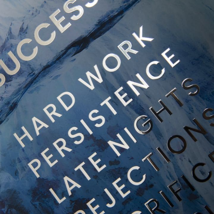 Modern tablou pe pânză în argintiu nuanțe | Poster de perete s EXTRA efektom - Iceberg of Success, decorațiune de perete – produs, vedere 2