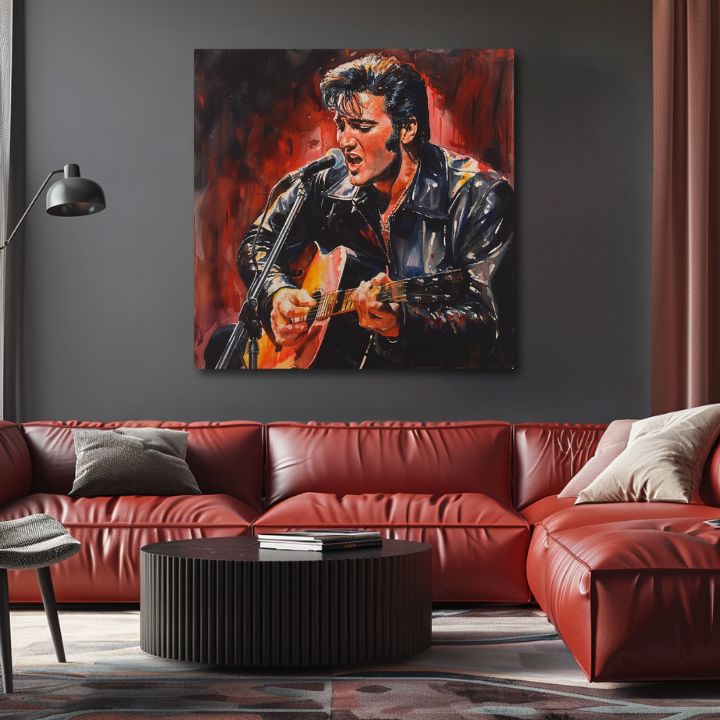 Tablou Elvis Presley, parte din setul Rock Legends, deasupra unei canapele roșii, aducând un accent vibrant.