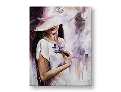 Modern tablou pe pânză cu motivul FEMEIE, pălărie, floare, rochie, păr în alb-violet nuanțe, atmosferă elegantă, eleganță și natură, potrivit pentru hol – principală