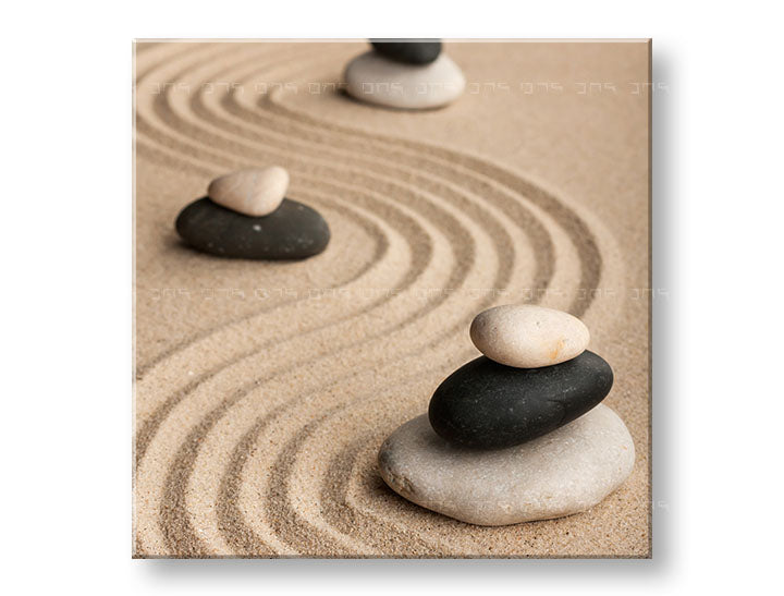 Clasic tablou pe pânză cu motivul FENG SHUI, grădină zen, mare și plajă în bej-gri nuanțe, atmosferă liniștită, armonie și pace interioară – principală