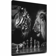 Tablou canvas Leul și tigrul - Strategia de șah - imagine 2