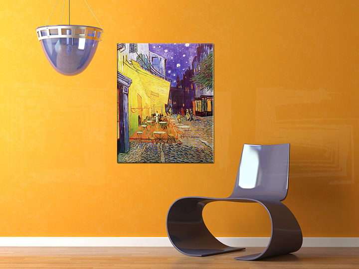 Pop art tablou pe pânză cu motivul NOČNÁ KAVIAREŇ – Vincent van Gogh, motiv urban în albastru-portocaliu nuanțe agățat în interiorul bucătărie – interior