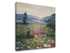 În stil boho tablou pe pânză cu motivul pajiște, munți, cer, copaci, flori în alb-albastru nuanțe, atmosferă liniștită, natură și atmosferă de primăvară – produs