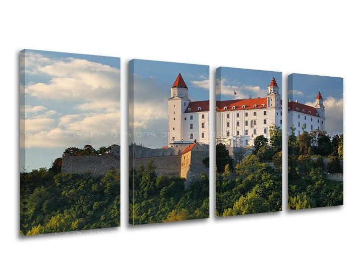 Clasic tablou cu motivul SLOVACIA, castel, copaci în alb-albastru nuanțe | Tablou de perete SLOVACIA, natură – previzualizare [XOBSK003E41]