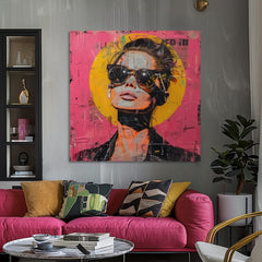Pop art tablou pe pânză cu motivul femeie, portret, oameni în portocaliu-roz nuanțe, atmosferă îndrăzneață, viață urbană și cultură pop, potrivit pentru birou – produs