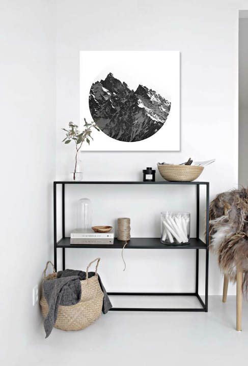 În stil scandinav tablou pe pânză cu motivul Element, munte, zăpadă, peisaj, natură în alb-negru nuanțe agățat în interiorul hol – interior