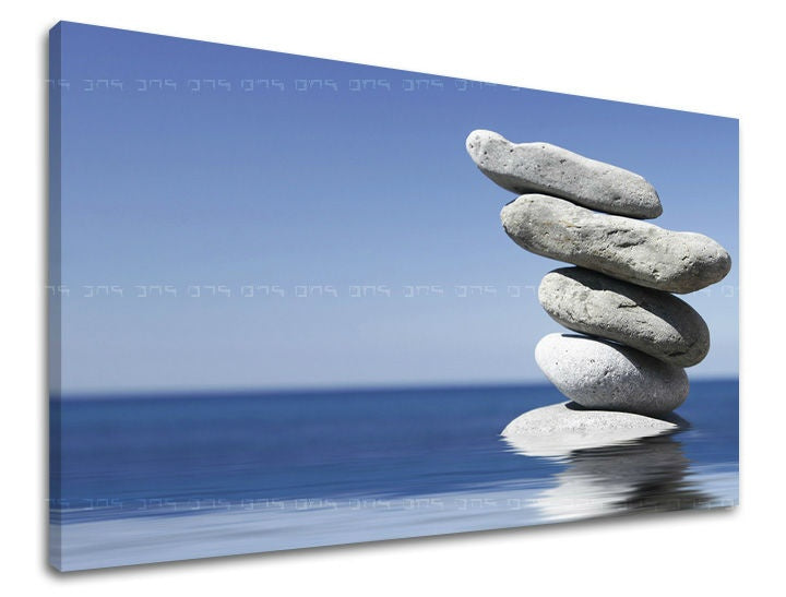 În stil scandinav tablou pe pânză cu motivul FENG SHUI, ocean, cer, reflexie pe apă, natură în alb-albastru nuanțe, atmosferă liniștită – principală