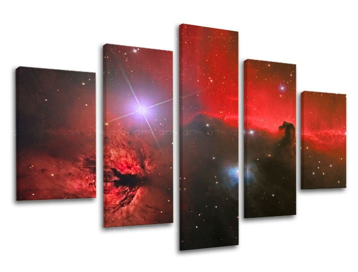 Clasic tablou pe pânză cu motivul stele, hartă, univers în alb-roșu nuanțe, atmosferă misterioasă, execuție multi-panou, potrivit pentru sufragerie – principală