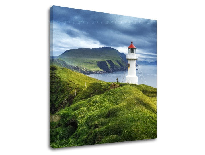 Clasic tablou cu motivul PAJIȘTE, far, ocean în alb-albastru nuanțe | Tablou de perete LÚKA_056-12, natură și singurătate – previzualizare