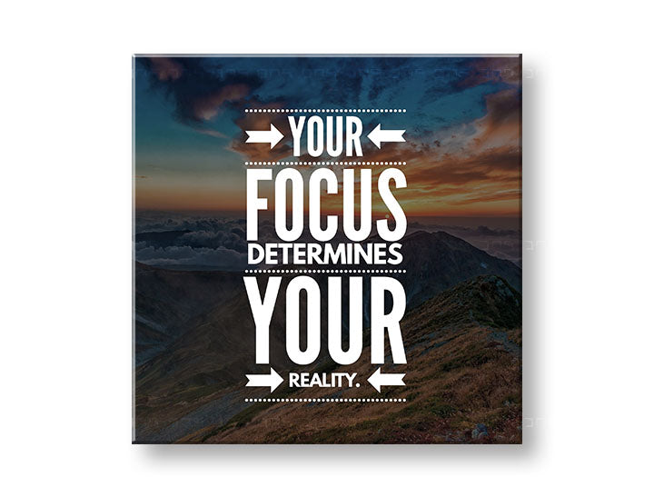 Pop art tablou pe pânză cu motivul Your focus, munți, cer, nori, apus de soare în alb nuanțe, atmosferă inspirațională, natură, potrivit pentru birou – principală