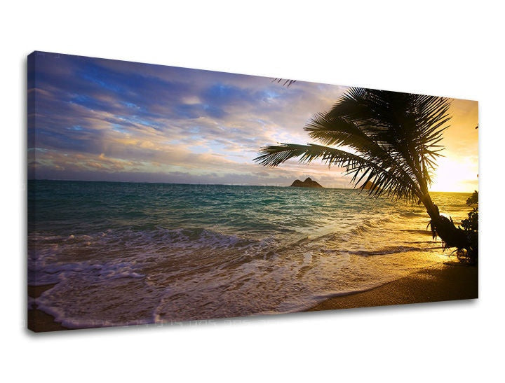 Clasic tablou pe pânză cu motivul PANORAMĂ APUS DE SOARE, palmier, ocean, valuri, apus de soare în violet-albastru nuanțe, atmosferă liniștită, potrivit pentru sufragerie – principală