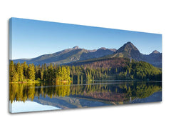 Clasic tablou pe pânză cu motivul PANORAMĂ SLOVACIA, munți, lac, pădure, copaci în albastru-verde nuanțe, atmosferă liniștită, potrivit pentru birou – principală