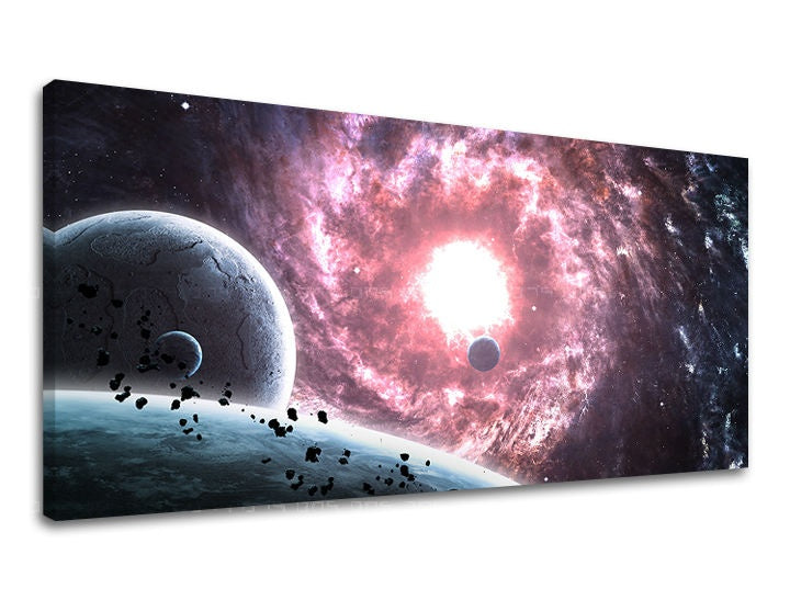 Pop art tablou pe pânză cu motivul PANORAMĂ UNIVERS, stele, lună, univers în alb-violet nuanțe, potrivit pentru birou | Tablou de perete PANORAMĂ UNIVERS – principală