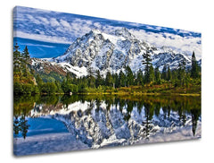 Pop art tablou pe pânză cu motivul lac, nori, peisaj în alb-albastru nuanțe, atmosferă liniștită, natură și sălbăticie, potrivit pentru sufragerie – principală