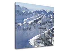 Clasic tablou pe pânză cu motivul SLOVACIA, cer, zăpadă, peisaj, natură în alb-albastru nuanțe, atmosferă liniștită, natură și aventură – principală