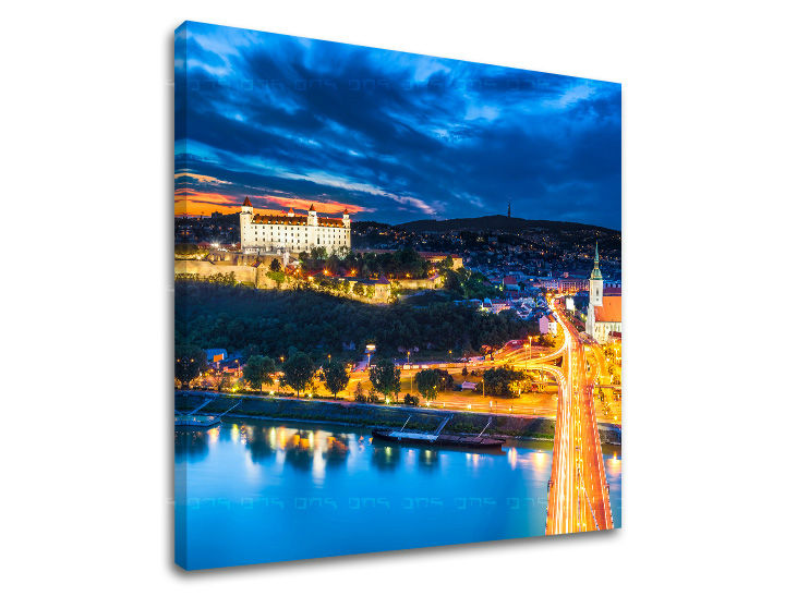 Clasic tablou pe pânză cu motivul SLOVACIA, castel, râu, pod, peisaj în alb-albastru nuanțe, atmosferă liniștită, viață urbană, potrivit pentru birou de lucru – principală