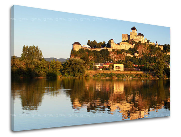 Clasic tablou pe pânză cu motivul SLOVACIA, castel, râu, copaci, arhitectură în bej-albastru nuanțe, atmosferă liniștită, potrivit pentru birou – principală