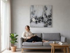 Modern tablou pe pânză în gri-negru nuanțe agățat în interiorul sufragerie, atmosferă liniștită, natură și minimalism | Tablou pictat de perete ABSTRACT – interior