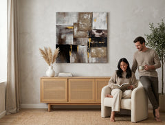 Pictat manual tablou pe pânză cu motivul motiv religios în alb-bej nuanțe agățat în interiorul sufragerie, atmosferă sofisticată, minimalism – interior