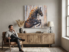 Modern tablou pe pânză cu motivul CAL 75x75 cm, cal în maro nuanțe agățat în interiorul sufragerie, atmosferă rustică, natură și forță | Tablou pictat de perete CAL 75x75 cm – interior