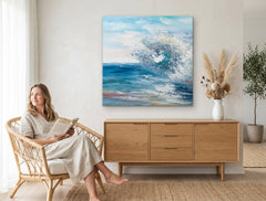 În stil boho tablou pe pânză cu motivul MORSKÉ VLNY, ocean, val, cer, hartă în alb-albastru nuanțe agățat în interiorul sufragerie, natură și viață la mare – interior