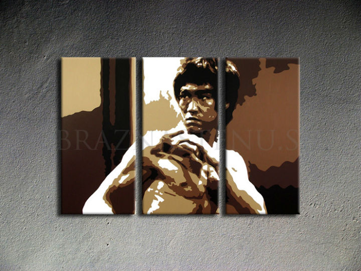 Pictat manual tablou pe pânză cu motivul AL Bruce Lee în maro-alb nuanțe, atmosferă intensă, forță și iconografie | POP Art pictat manual tablou AL Bruce Lee – produs