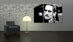 Pop art tablou pe pânză cu motivul Godfather Rober De Niro în alb-gri nuanțe agățat în interiorul birou de lucru, atmosferă intensă, lumea filmului și viață urbană – interior