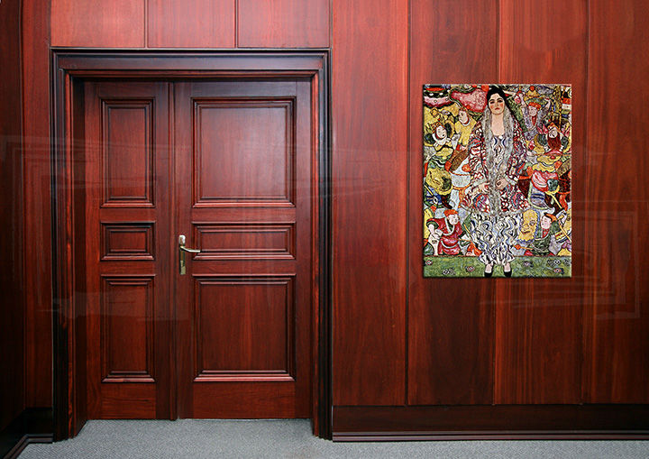 Geometric tablou pe pânză cu motivul PORTRÉT FRIEDERIKE MARIA BEER – Gustav Klimt, motiv religios agățat în interiorul hol, atmosferă elegantă – interior