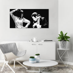 Pop art tablou pe pânză cu motivul Pulp Fiction, bărbat în costum, natură în alb-negru nuanțe, atmosferă dramatică, potrivit pentru birou – principală