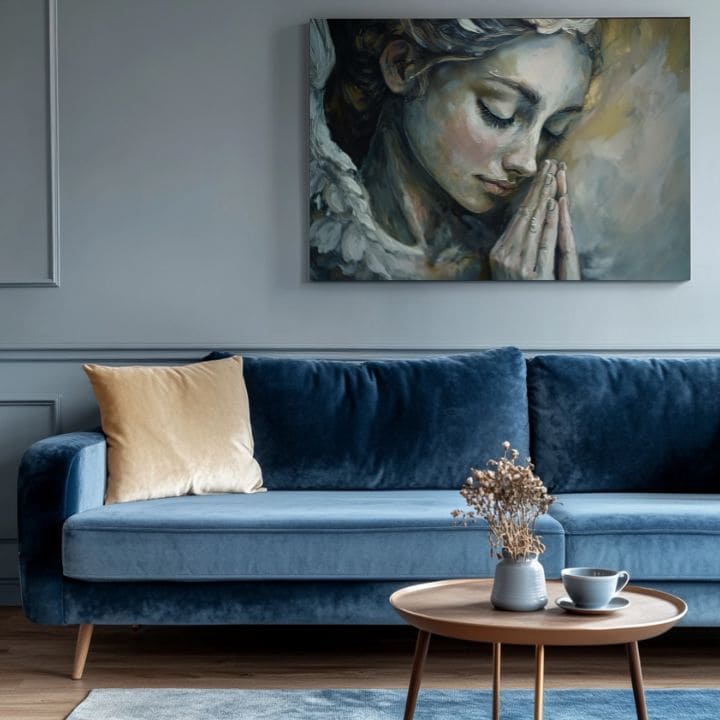 tablou cu îngeri într-un living modern – mockup interior, Papilora.